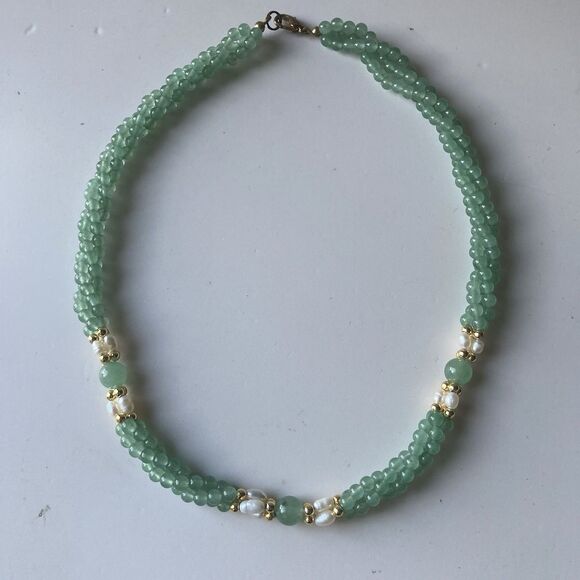 Vintage Aventurine Gemstone and Rice Pearl Beaded Necklace Choker Runway Retro - Picture 1 of 9